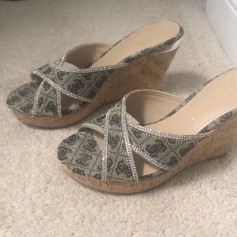 Guess sandals